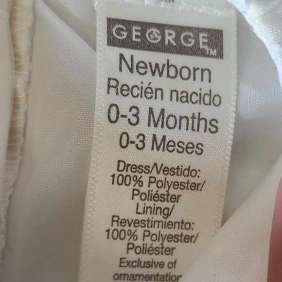 George Beautiful Baby Girl Dress With Embordered Flowers. Size Infant 0-3 Months - Picture 6 of 6